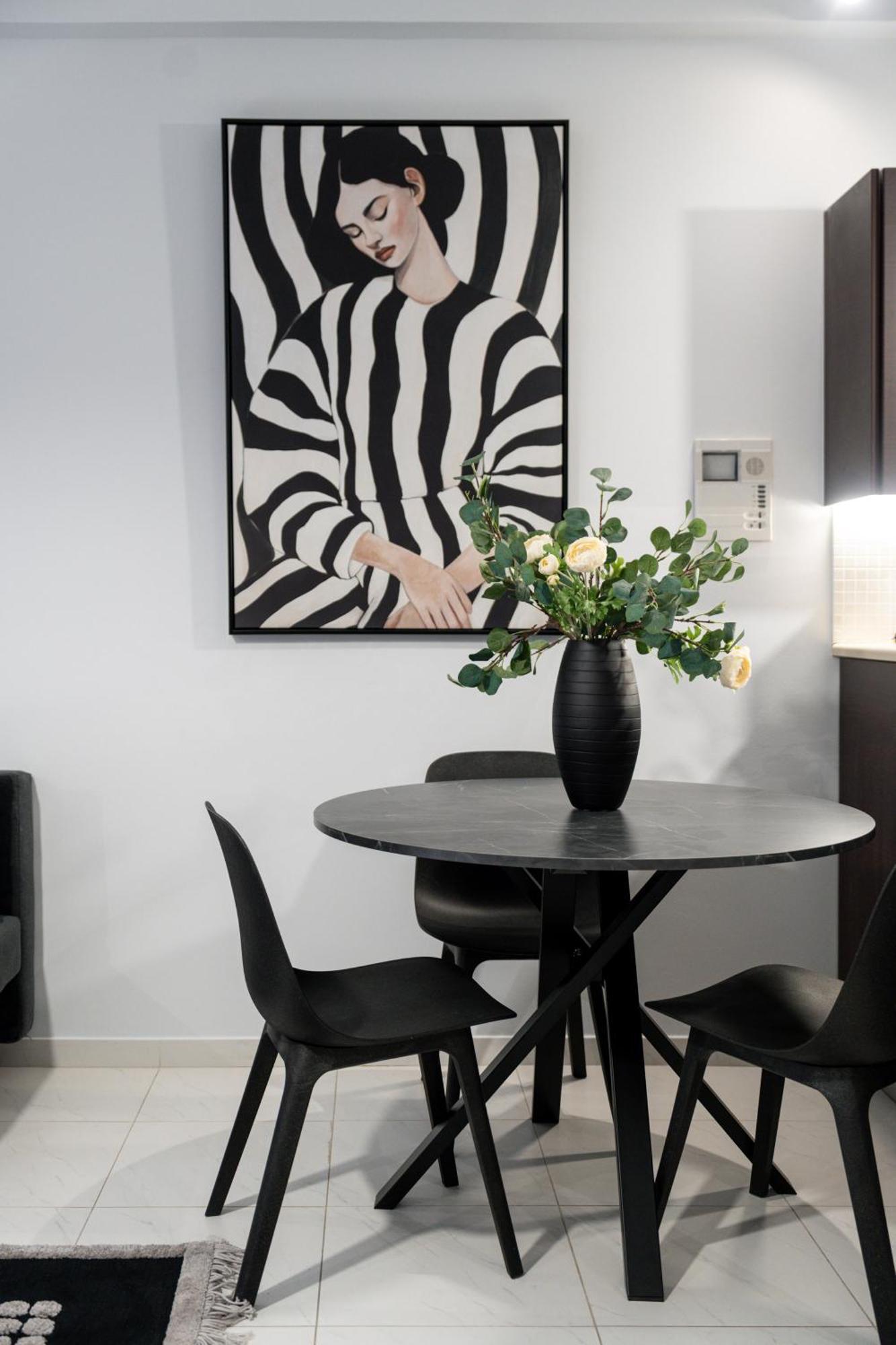 Byron Luxury Apartments Egio Zimmer foto