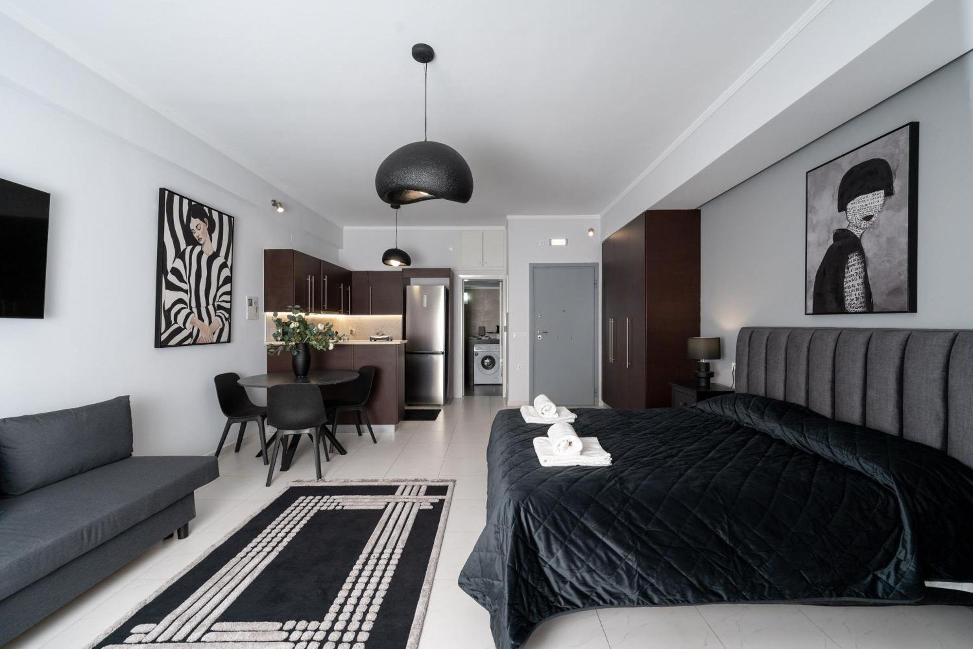 Byron Luxury Apartments Egio Exterior foto